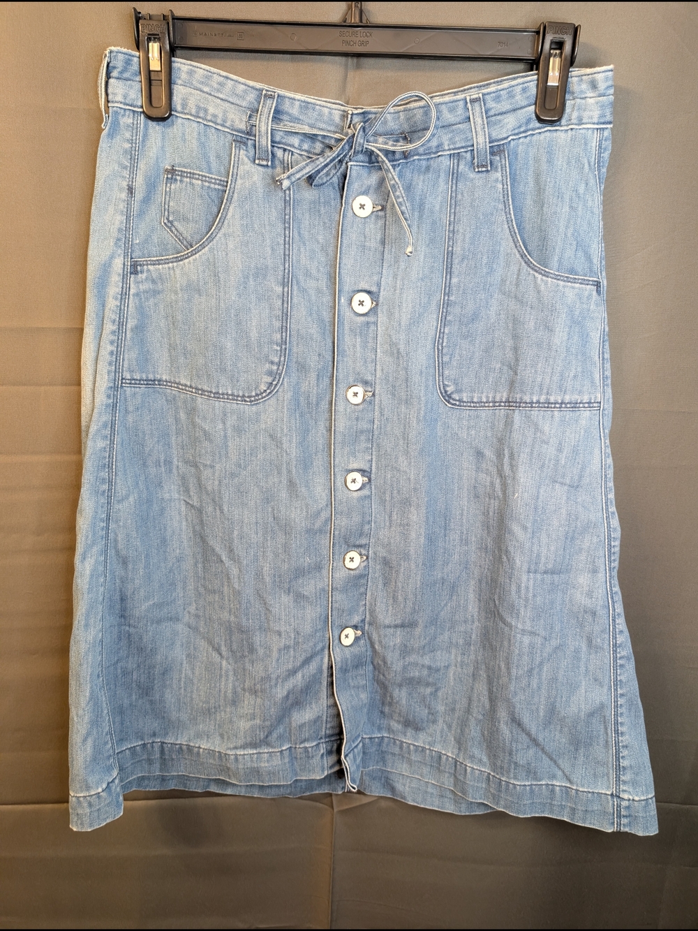 Levi's Light Blue Button-Front Midi Denim Skirt with Tie Waist
